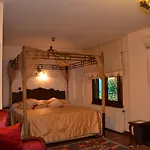 Hotel Sphendone Estambul