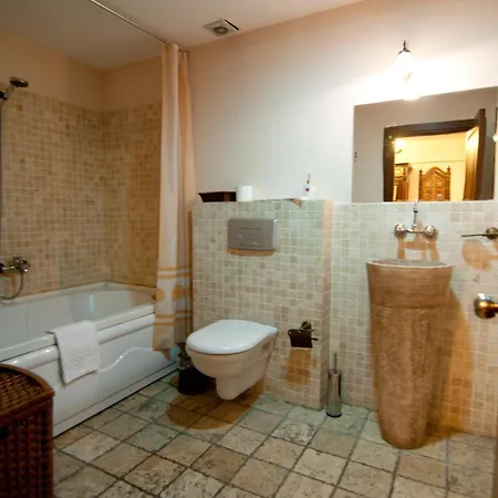 Sphendone Hotel 4*