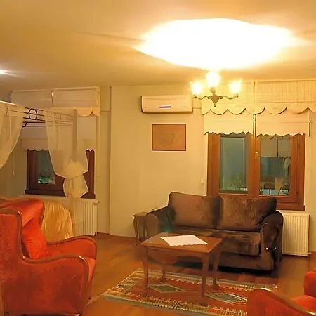 Sphendone Hotel 4*