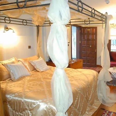 Sphendone Hotel